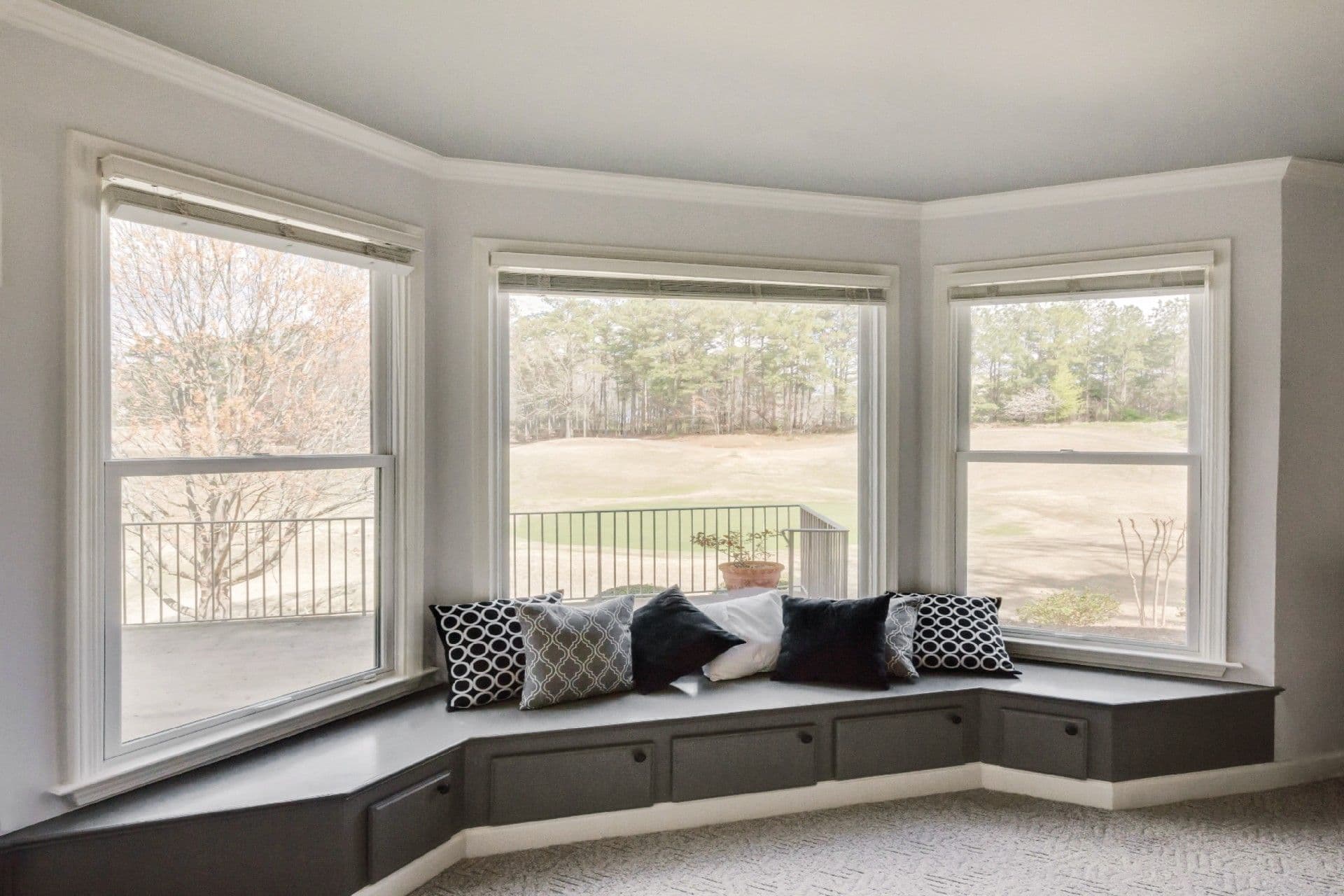Double Hung Vinyl Windows